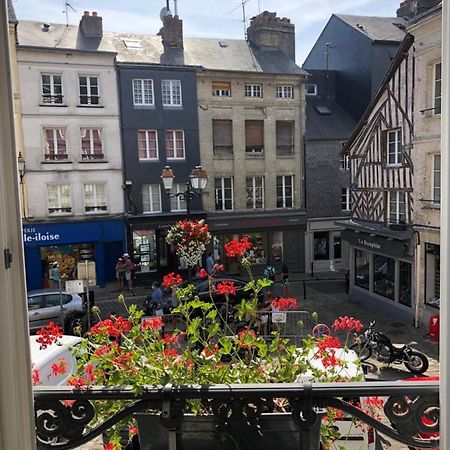L'Appartement R Postel Honfleur Exterior foto